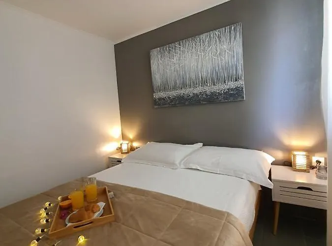 Апартаменты Maia Lena *